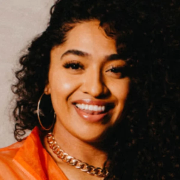 Analea Brown x Gala